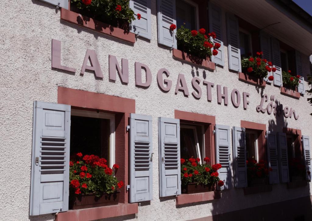 Hotel & Gasthaus Loewen Waldkirch Dış mekan fotoğraf